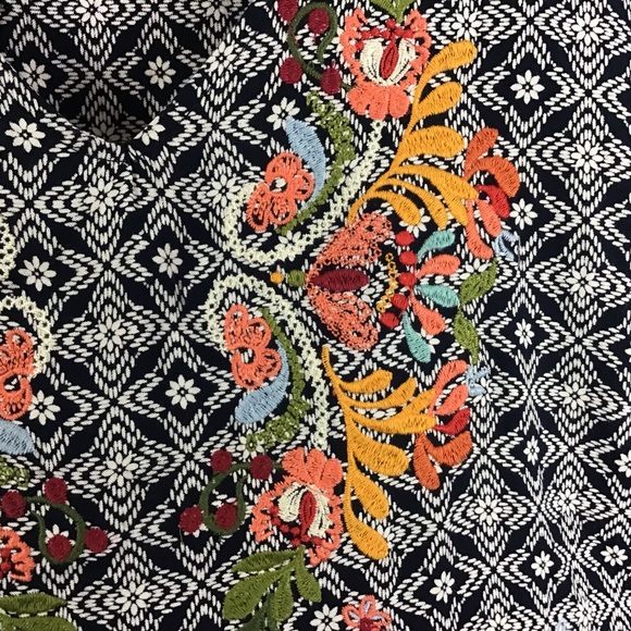 THML Flutter Sleeve Boho Embroidered Top - Picture 2 of 6